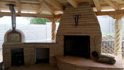 outdoor brick pizza oven