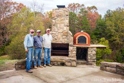 outdoor brick pizza oven