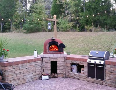 outdoor kitchen with pizza oven