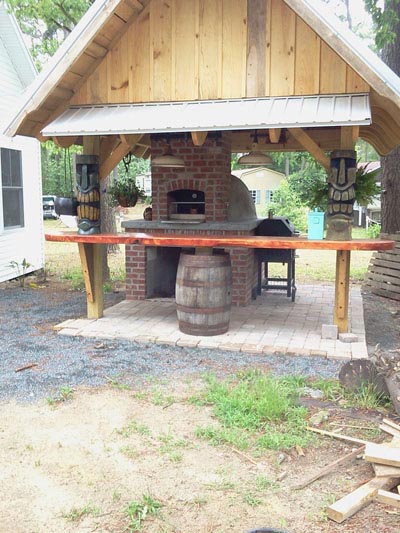 Wood oven in bricks